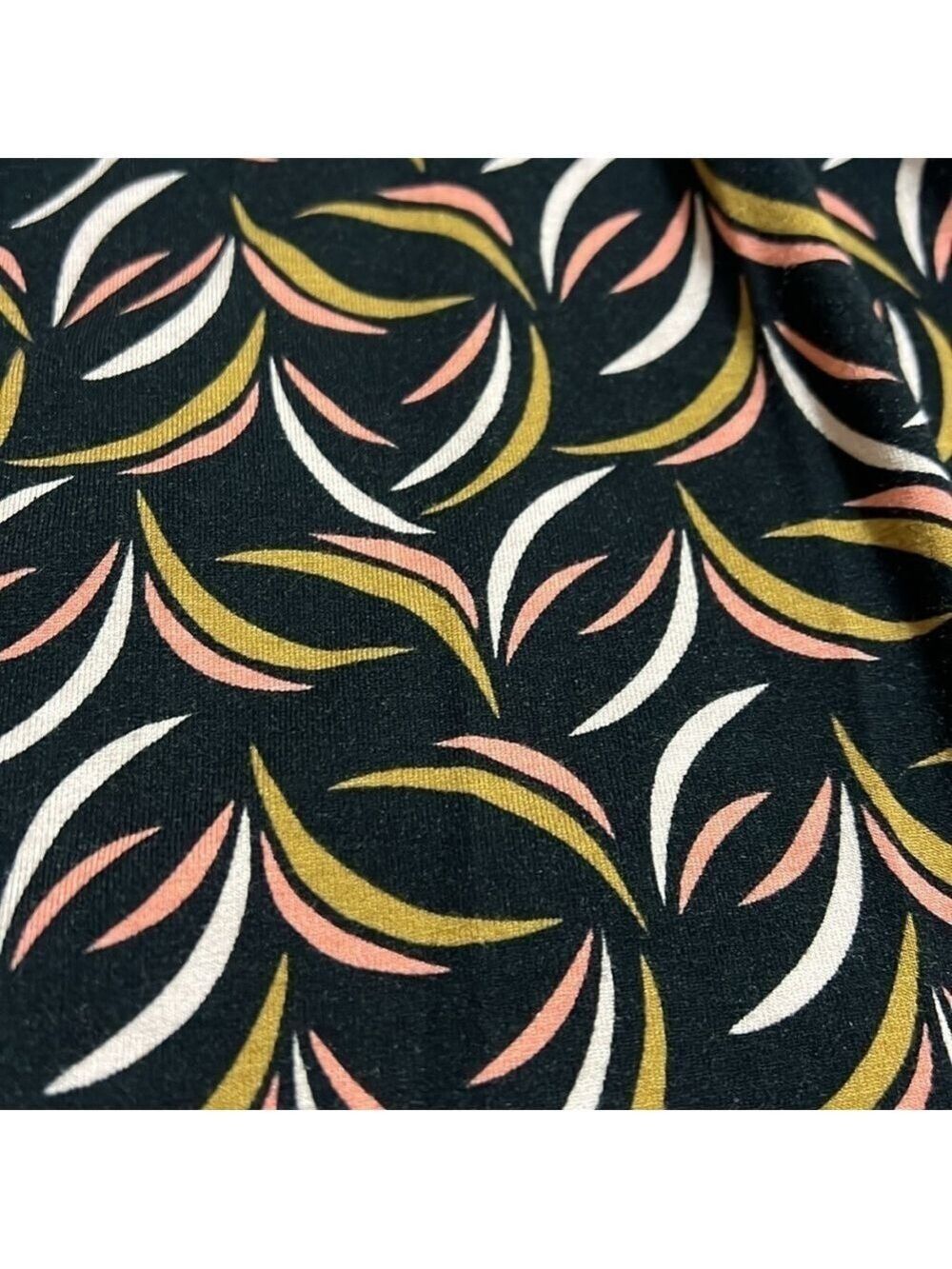 BODEN wrap dress in stylish print. Black/tan/light coral. Like new 8L - Picture 9 of 12